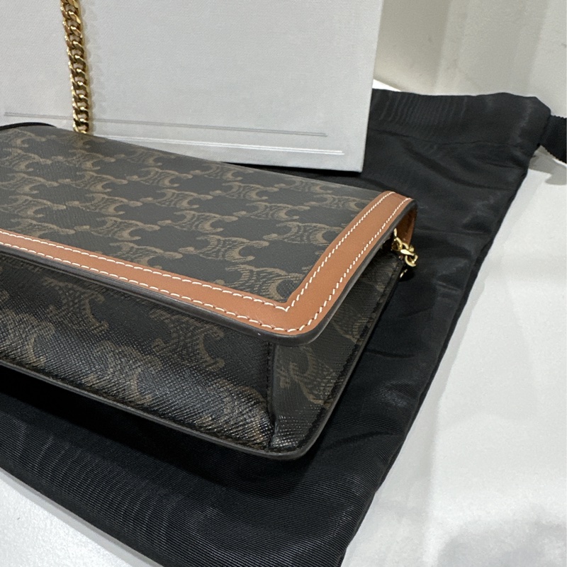 CELINE 經典WOC鍊帶斜背包-7