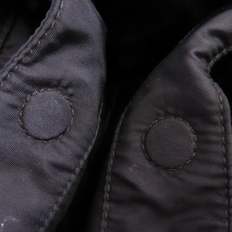 PRADA 尼龍Prada Soft Padded Mini手挽袋-8