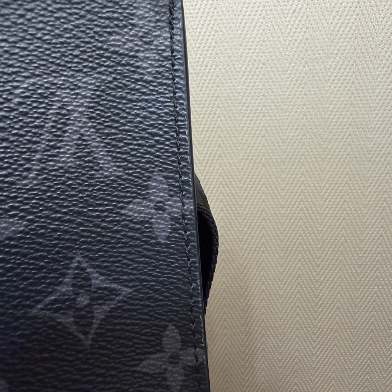 LV 黑灰原花Gaston銀釦二合一斜背包M81124-12