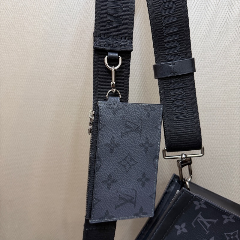 LV 黑灰原花Gaston銀釦二合一斜背包M81124-14