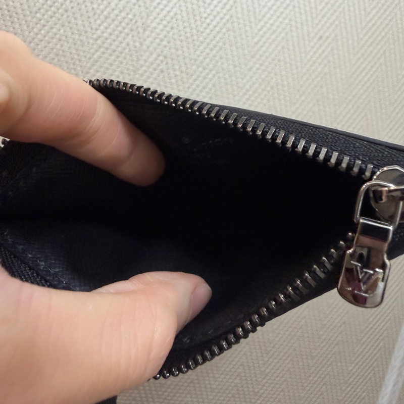 LV 黑灰原花Gaston銀釦二合一斜背包M81124-21