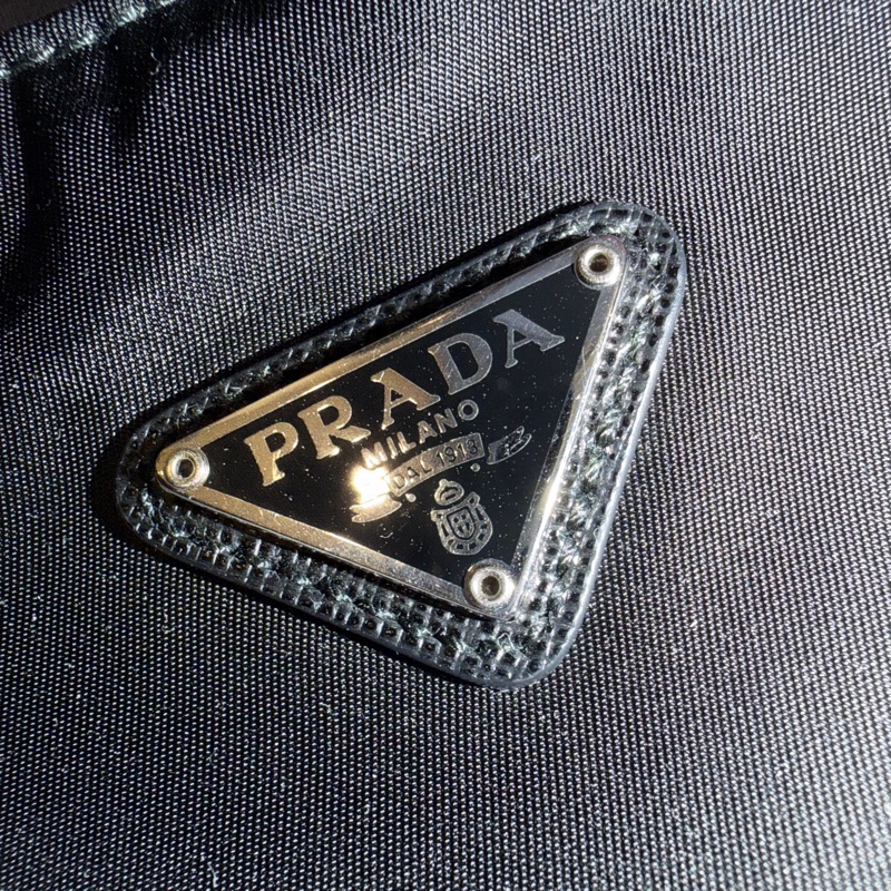 Prada Re-Edition 2005 經典黑色-13