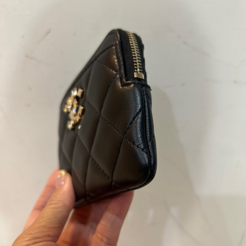 Chanel 黑水鑽雙C logo 5卡吐司包 零錢包-2