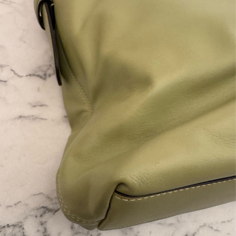 Gucci牛油果綠金馬銜釦單肩包-8