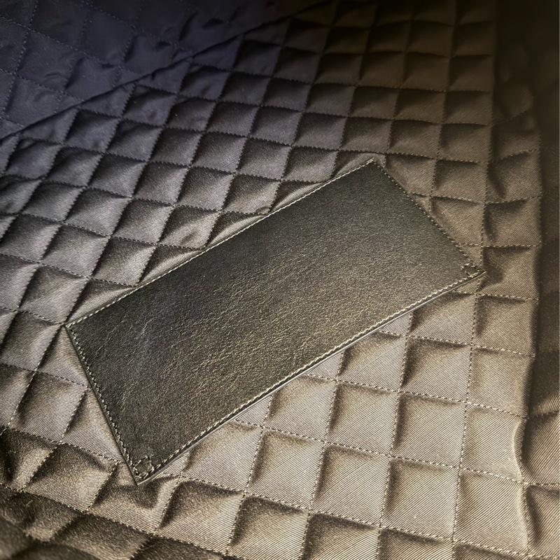 Ysl 黑荔枝黑logo機場包 Rosa同款✨✨-23