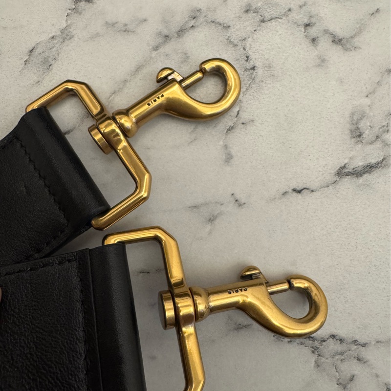 Ysl 黑荔枝黑logo機場包 Rosa同款✨✨-39