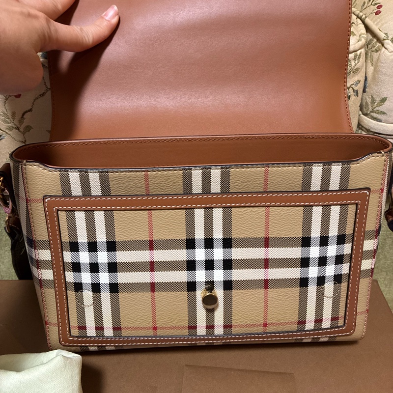 有購證 Burberry 經典格紋 肩背 掀蓋包-4