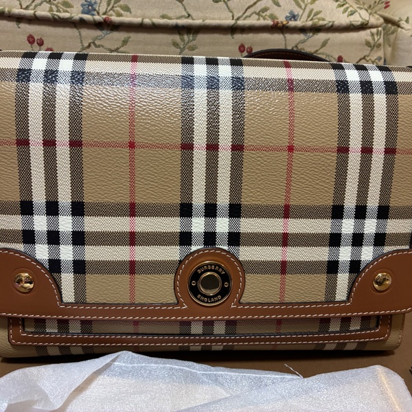 有購證 Burberry 經典格紋 肩背 掀蓋包-5