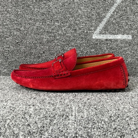 LV 路易威登 紅色麂皮馬銜扣豆豆鞋碼 41碼