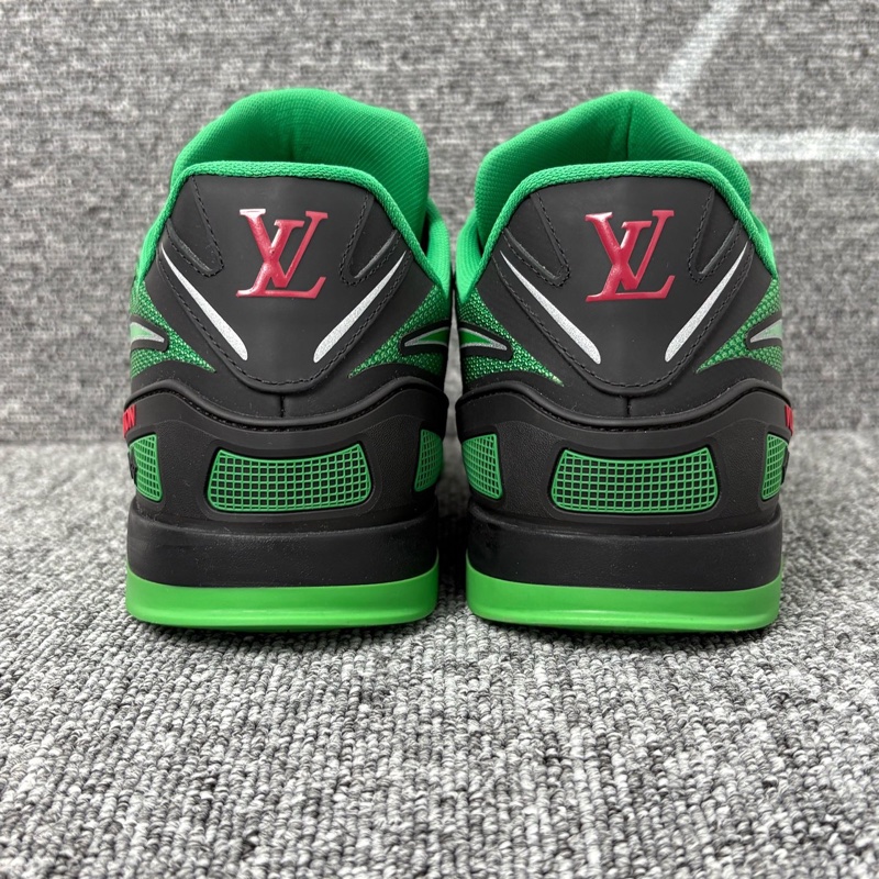 LV 路易威登 黑綠色太陽花運動鞋43 碼-2