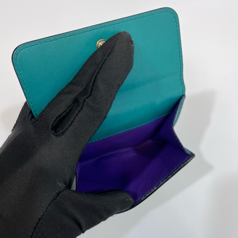 💚寶格麗BVLGARI祖母綠牛皮金釦蛇頭雙面三折短夾281382-5