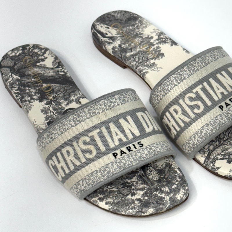 DIOR灰色刺繡帆布Toile de Jouy 法式印花圖騰涼鞋KCQ209-11
