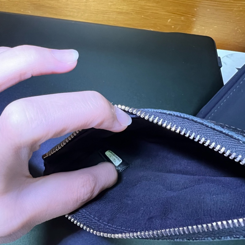 Chanel 香奈兒 黑金 黑色 魚子醬牛皮 一字拉鍊零錢包 萬用零錢包 全配-17