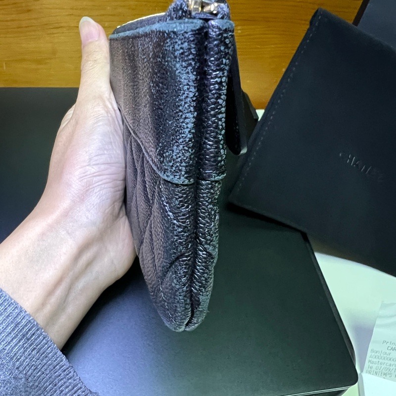 Chanel 香奈兒 黑金 黑色 魚子醬牛皮 一字拉鍊零錢包 萬用零錢包 全配-21
