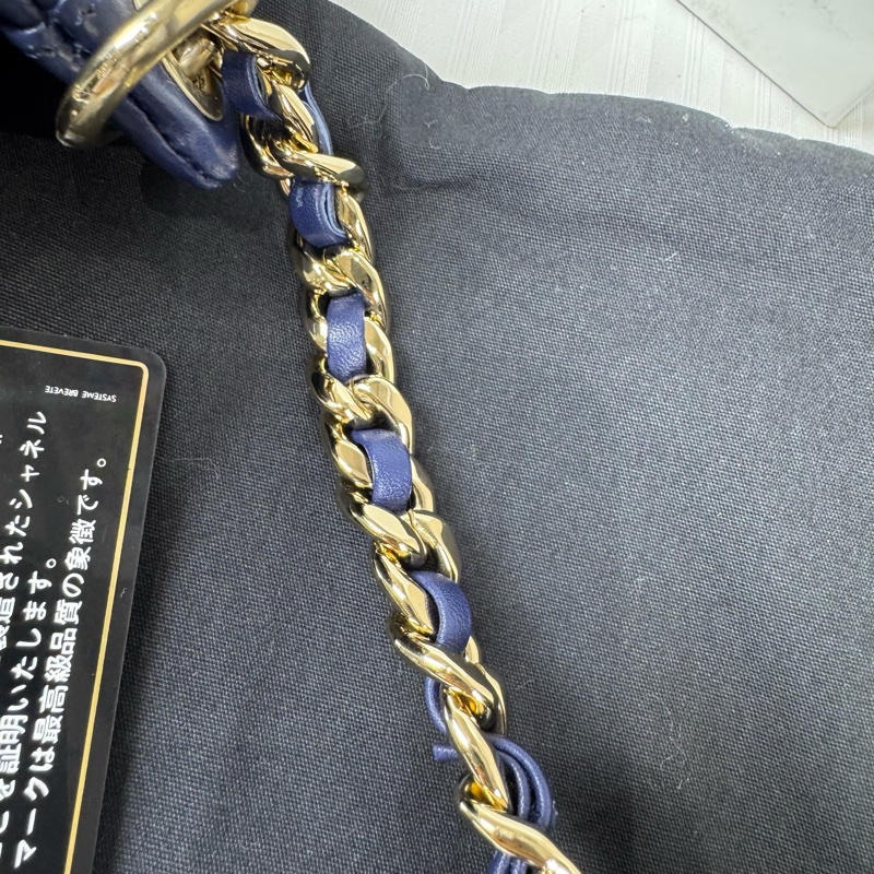 香奈兒藍金輕便腰包、胸包-12