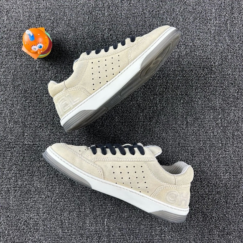 Chanel香奈兒米色板鞋 尺碼：36-2