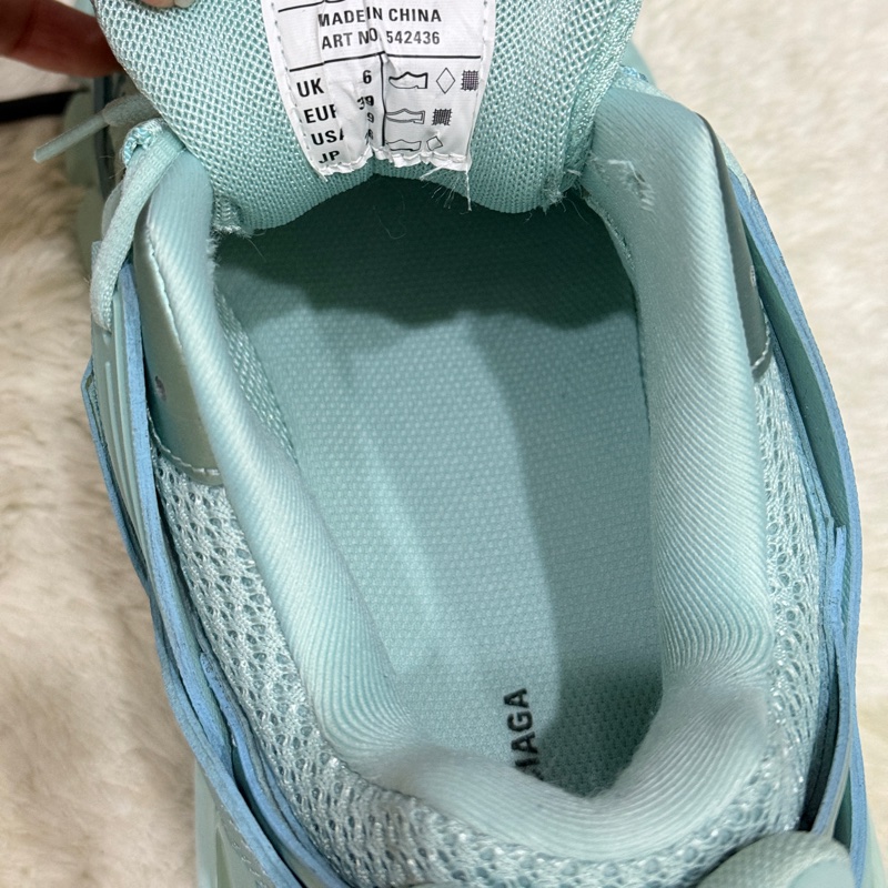 告別2025斷捨離價格🉐 🎖️巴黎世家 尺寸39老爹鞋 休閒鞋 超好看-7