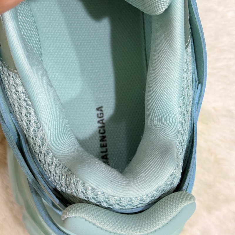 告別2025斷捨離價格🉐 🎖️巴黎世家 尺寸39老爹鞋 休閒鞋 超好看-8