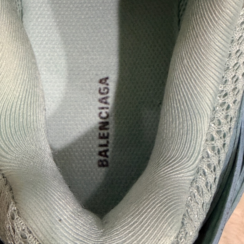 告別2025斷捨離價格🉐 🎖️巴黎世家 尺寸39老爹鞋 休閒鞋 超好看-16