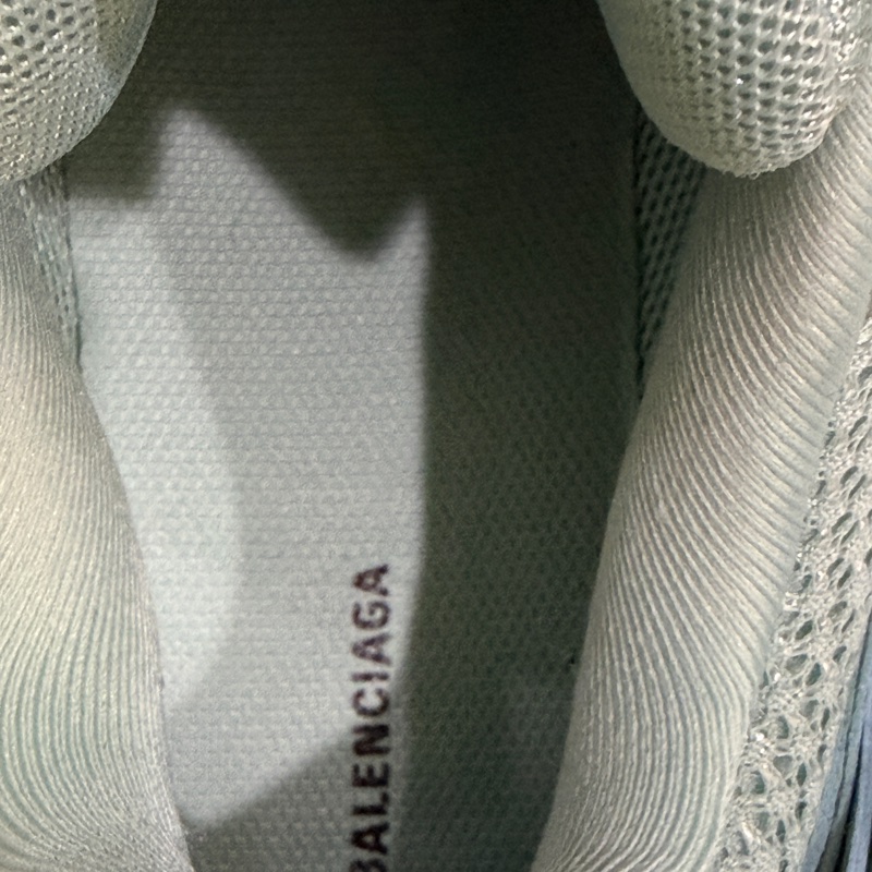 告別2025斷捨離價格🉐 🎖️巴黎世家 尺寸39老爹鞋 休閒鞋 超好看-24