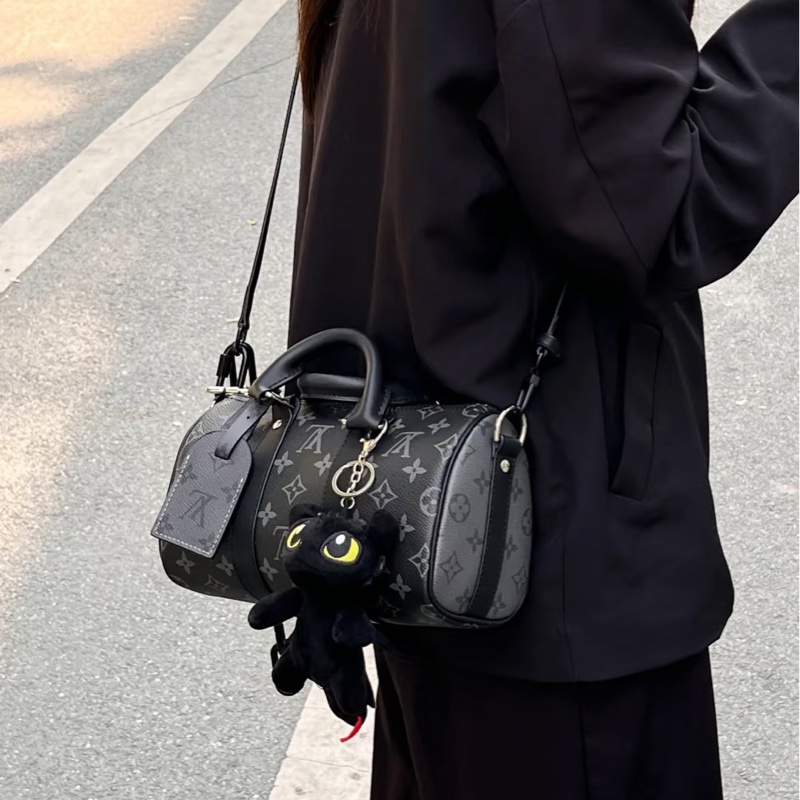 🖤路易威登黑武士LV黑灰原花銀釦Keepall 25手提斜背包M46271-0