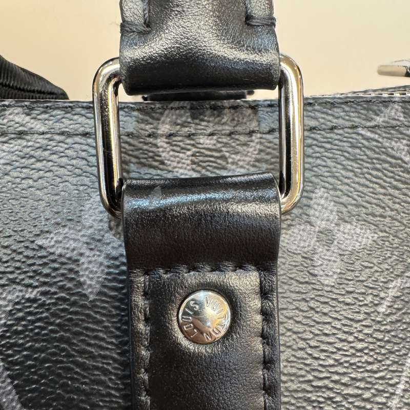 🖤路易威登黑武士LV黑灰原花銀釦Keepall 25手提斜背包M46271-40