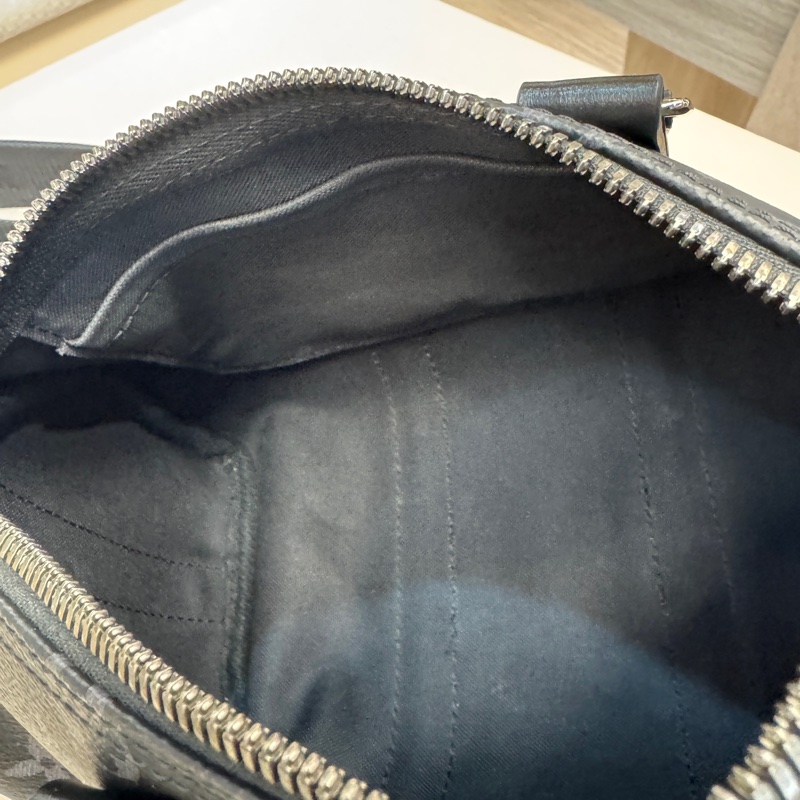 🖤路易威登黑武士LV黑灰原花銀釦Keepall 25手提斜背包M46271-49