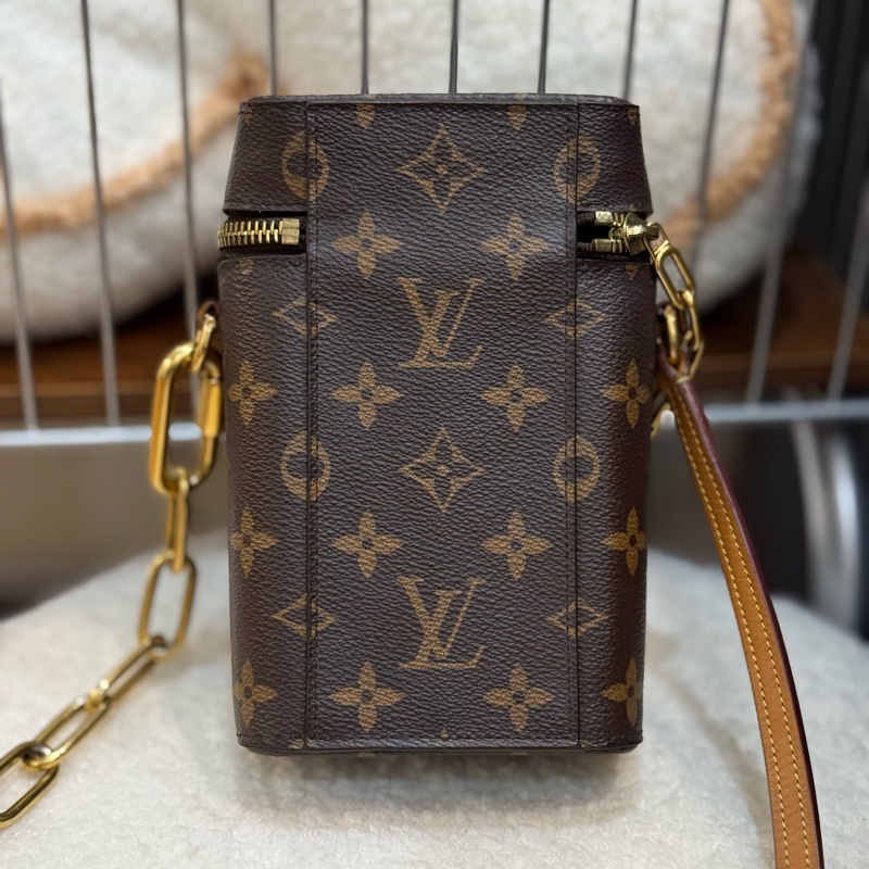 Lv phone box 手機包-1