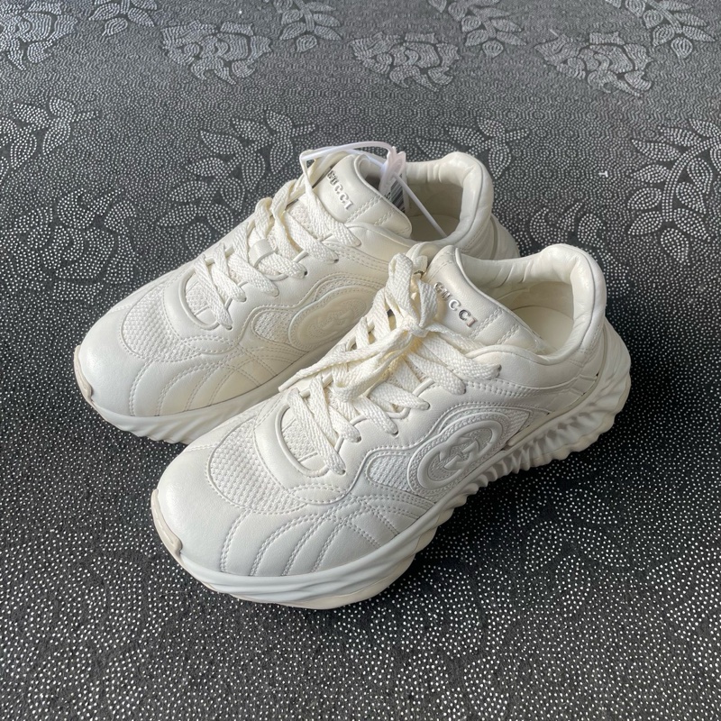 gucci白灰運動鞋36.5碼無盒，裸鞋成色充新磨損小-0