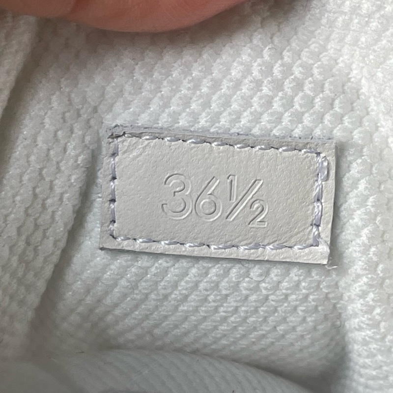 gucci白灰運動鞋36.5碼無盒,裸鞋 成色充新基本無磨損。-6