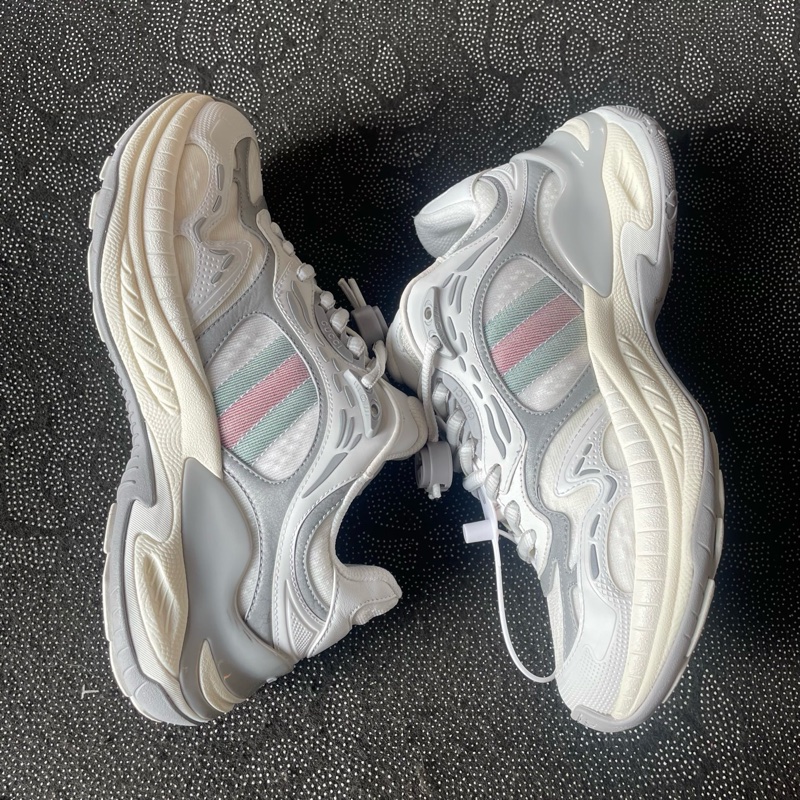 gucci白灰運動鞋36.5碼無盒,裸鞋 成色充新基本無磨損。-8