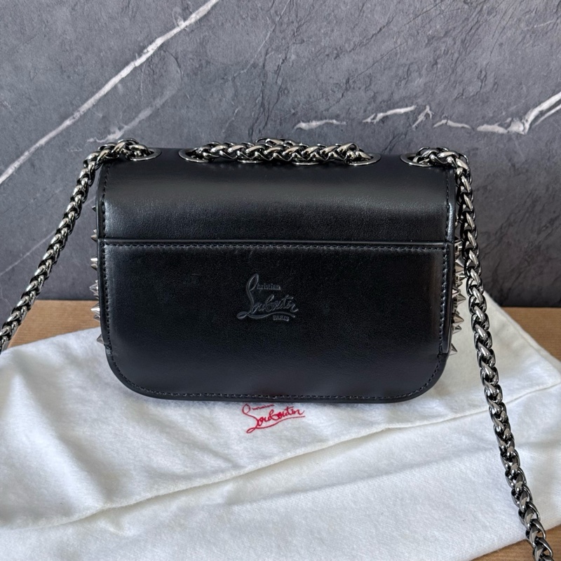 菲拉格慕 hy0081 cl鉚釘包包,長15,寬6,高11,肩帶60-1