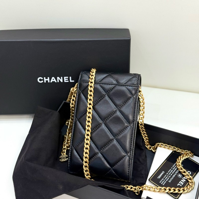 新到🖤全套帶盒Chanel黑金琺瑯扣手機包-1