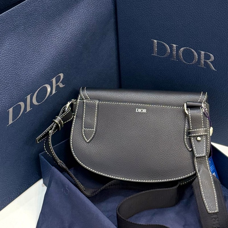新到🖤Dior 黑色全皮外縫線馬鞍包-1