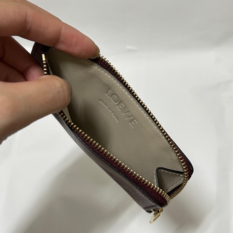 LOEWE 酒紅卡夾-12