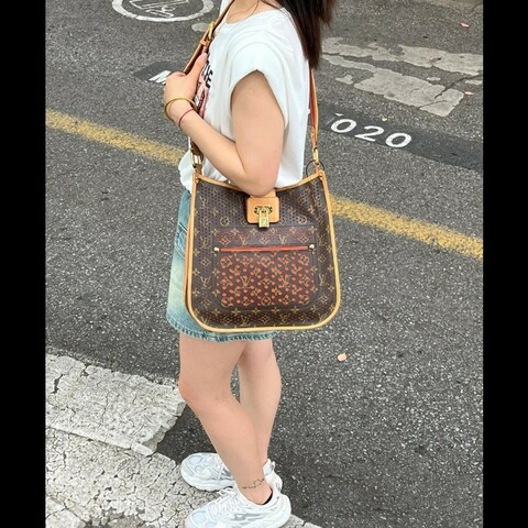 LV稀有鏤空老花伊芙琳斜挎包 肩帶可調節