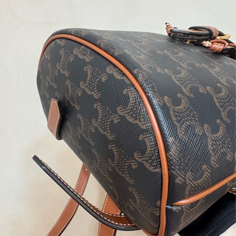 Celine 凱旋門後背包經典logo雙肩背包-3