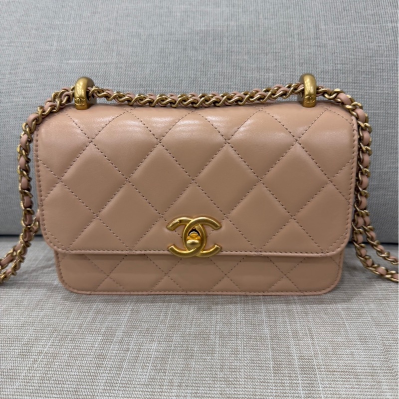 香奈兒 CHANEL 高級手工坊系列雙金珠19 奶茶色 金釦-6