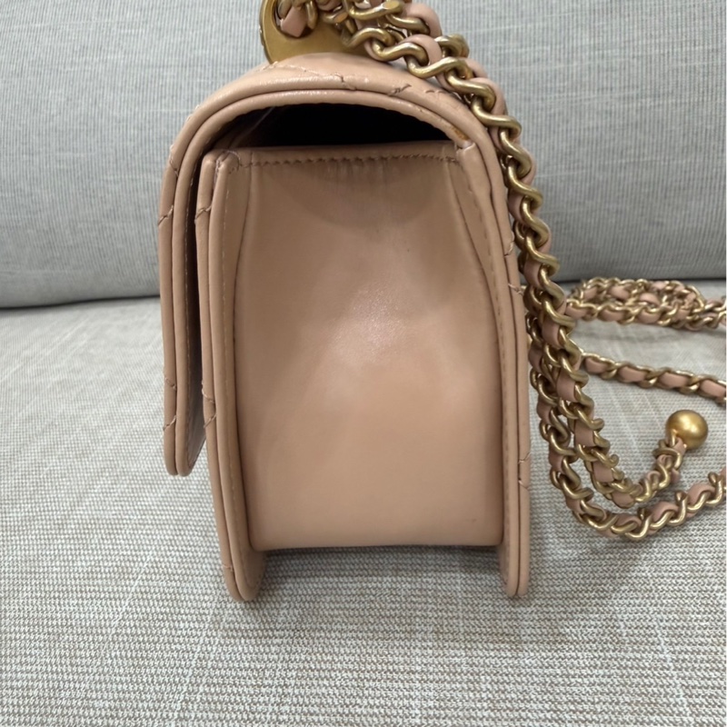 香奈兒 CHANEL 高級手工坊系列雙金珠19 奶茶色 金釦-9