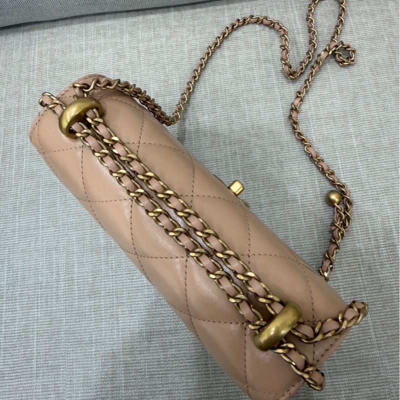 香奈兒 CHANEL 高級手工坊系列雙金珠19 奶茶色 金釦-15