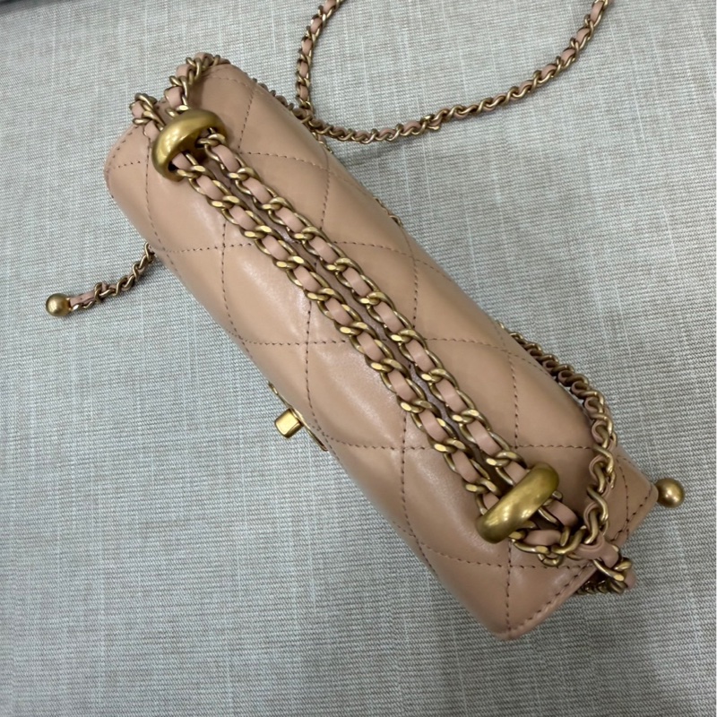 香奈兒 CHANEL 高級手工坊系列雙金珠19 奶茶色 金釦-16