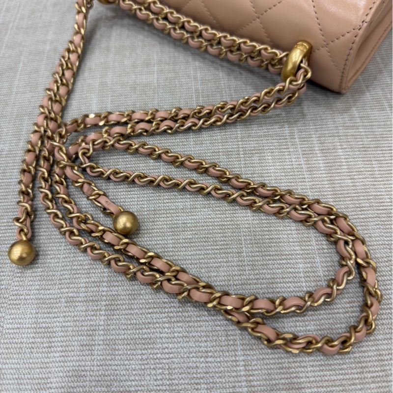 香奈兒 CHANEL 高級手工坊系列雙金珠19 奶茶色 金釦-21