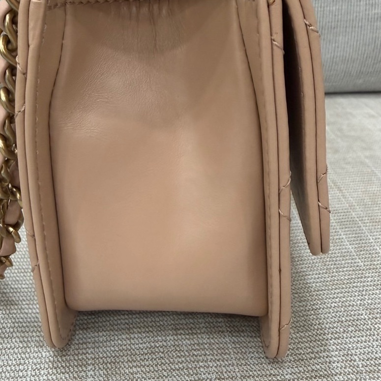 香奈兒 CHANEL 高級手工坊系列雙金珠19 奶茶色 金釦-27