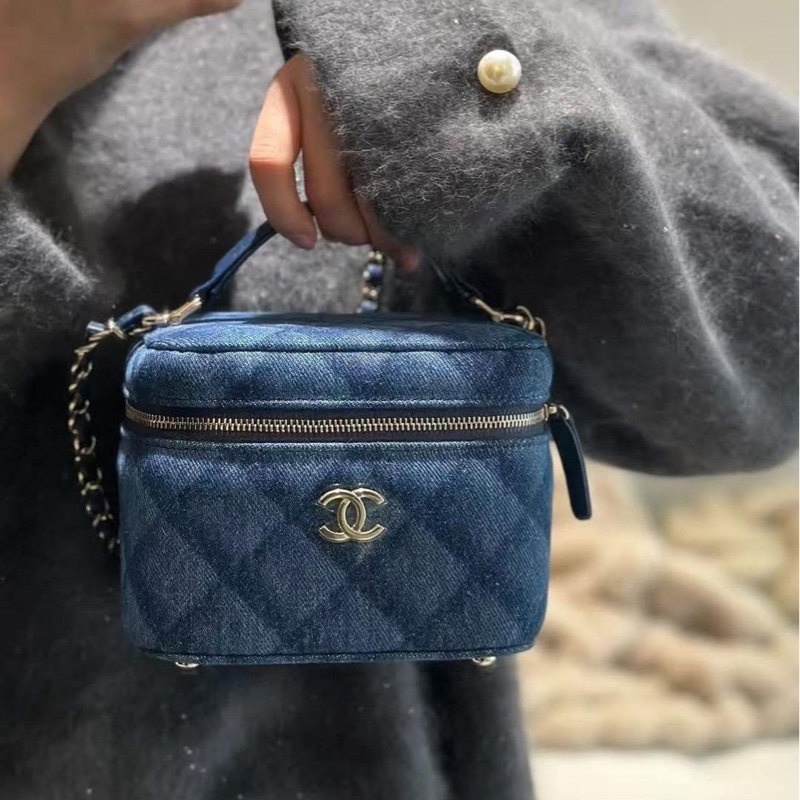 香奈兒CHANEL 22k深色丹寧牛仔手柄盒子包化妝箱-1