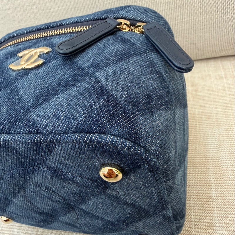 香奈兒CHANEL 22k深色丹寧牛仔手柄盒子包化妝箱-10