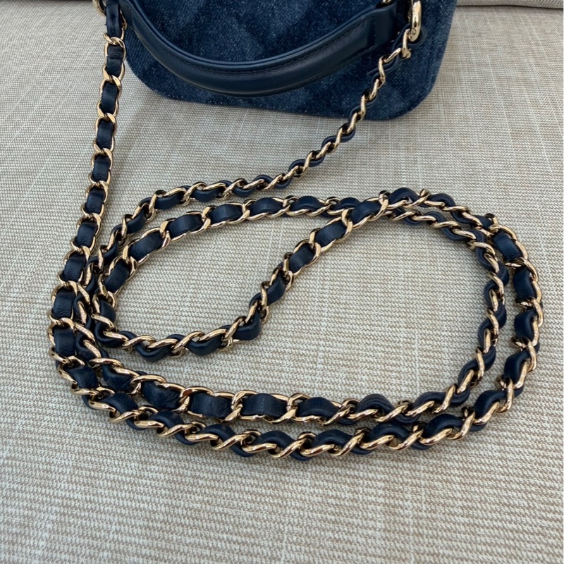 香奈兒CHANEL 22k深色丹寧牛仔手柄盒子包化妝箱-24