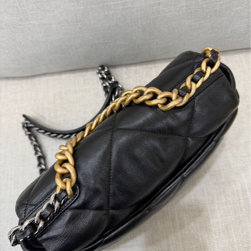 CHANEL 香奈兒 19系列 經典雙C LOGO菱格紋小羊皮三用金鍊包  黑色-13