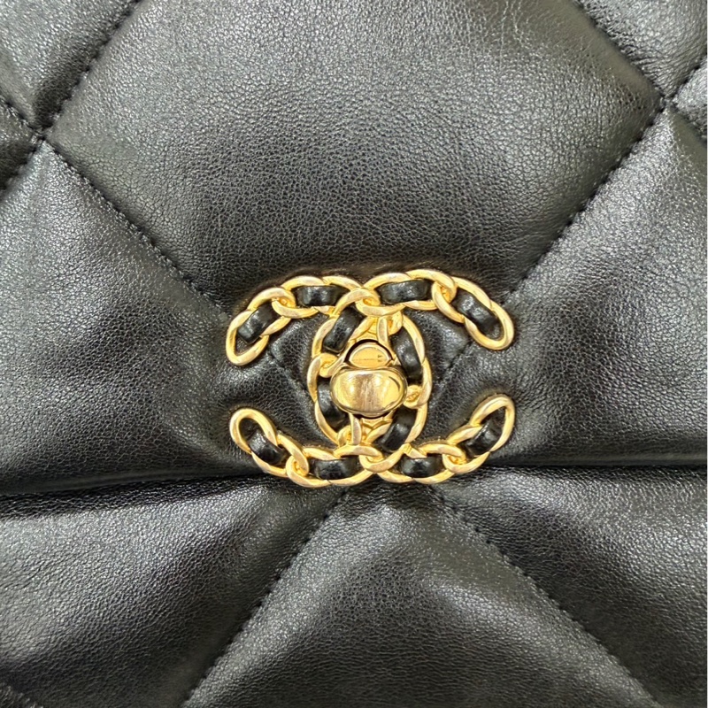 CHANEL 香奈兒 19系列 經典雙C LOGO菱格紋小羊皮三用金鍊包  黑色-14
