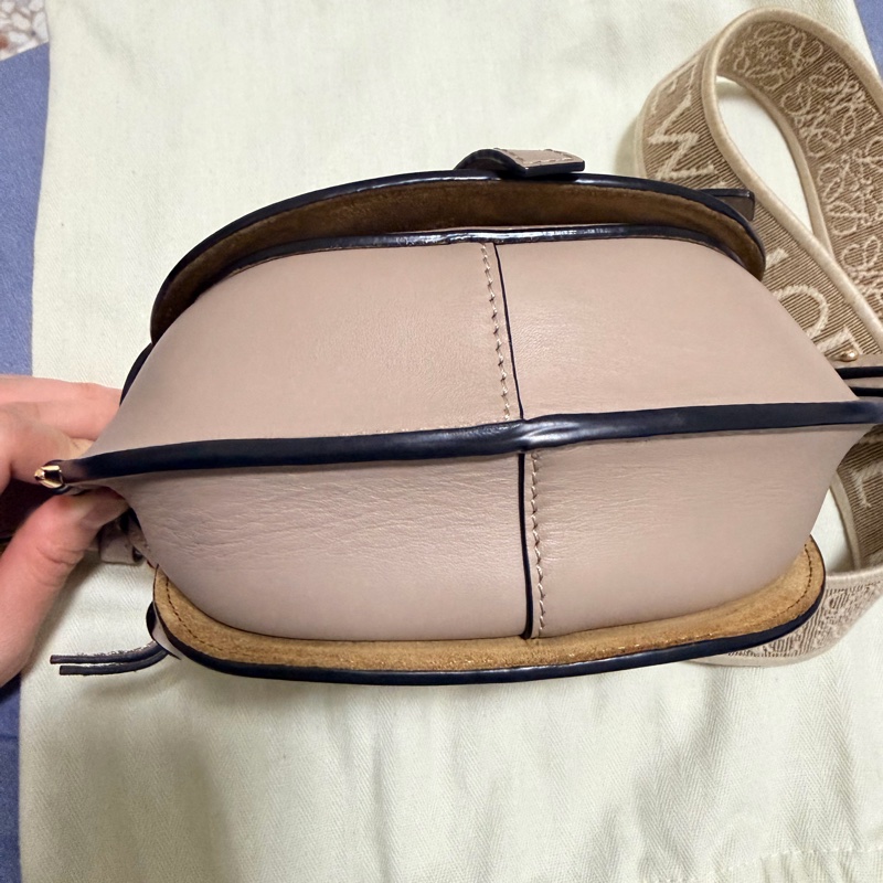 Loewe mini gate 沙色-2