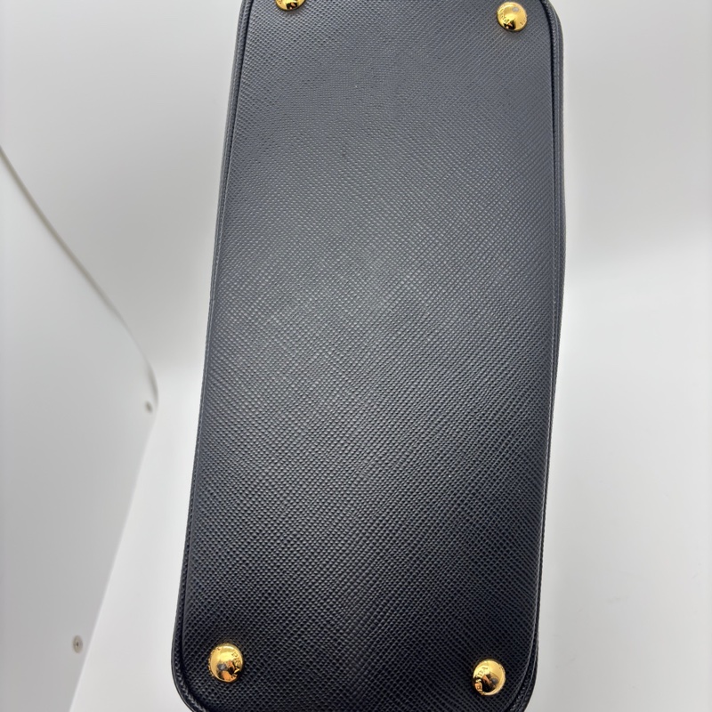 Prada普拉達Double殺手中號牛皮純色三角徽標托特包無肩帶，尺寸31×24-3